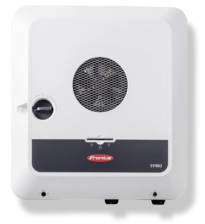 Hybridný menič Fronius GEN24 namontovaný v technickej miestnosti