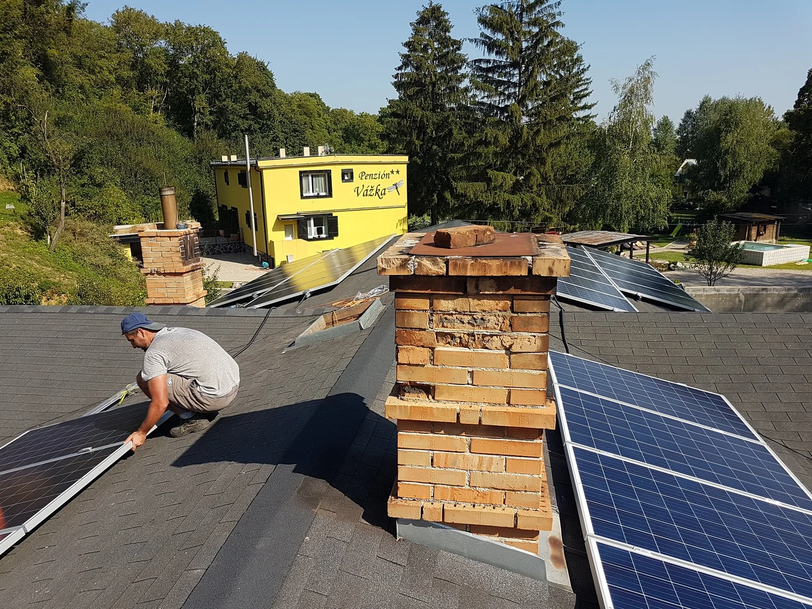 Fotovoltická elektráreň na penzióne v Strážskom, Strážske