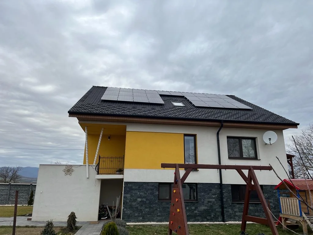Solárne panely na rodinnom dome vo Veľkom Kazimíri, Veľký Kazimír