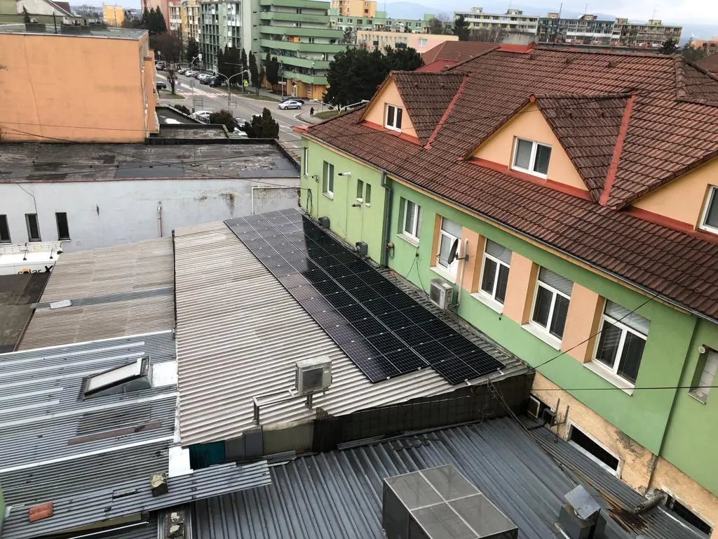 Fotovoltická elektráreň na prevádzkovej budove vo Vranove nad Topľou, Vranov nad Topľou